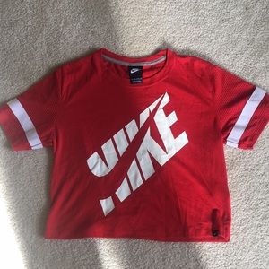 nike crop top